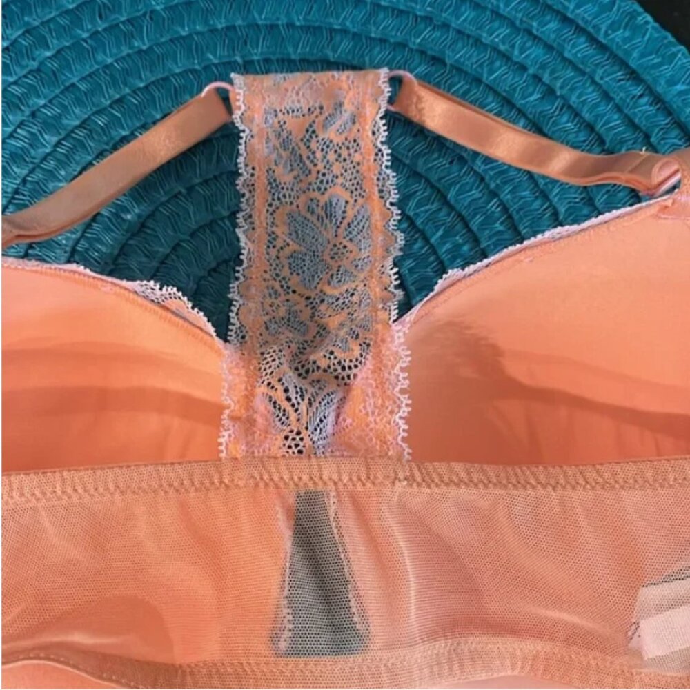 🏷 Bundle of 2 Bras (NWT & NWOT) - Picture 5 of 15